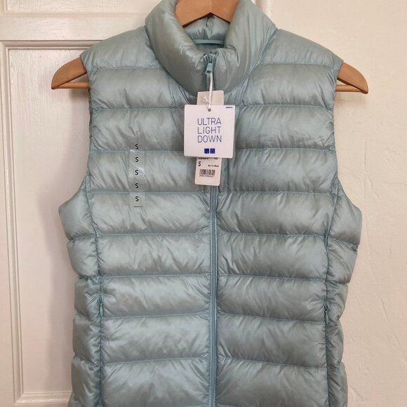 NWT UNIQLO Ultra Light Down Vest • Women’s SMALL • Light Seafoam Green - Picture 1 of 5
